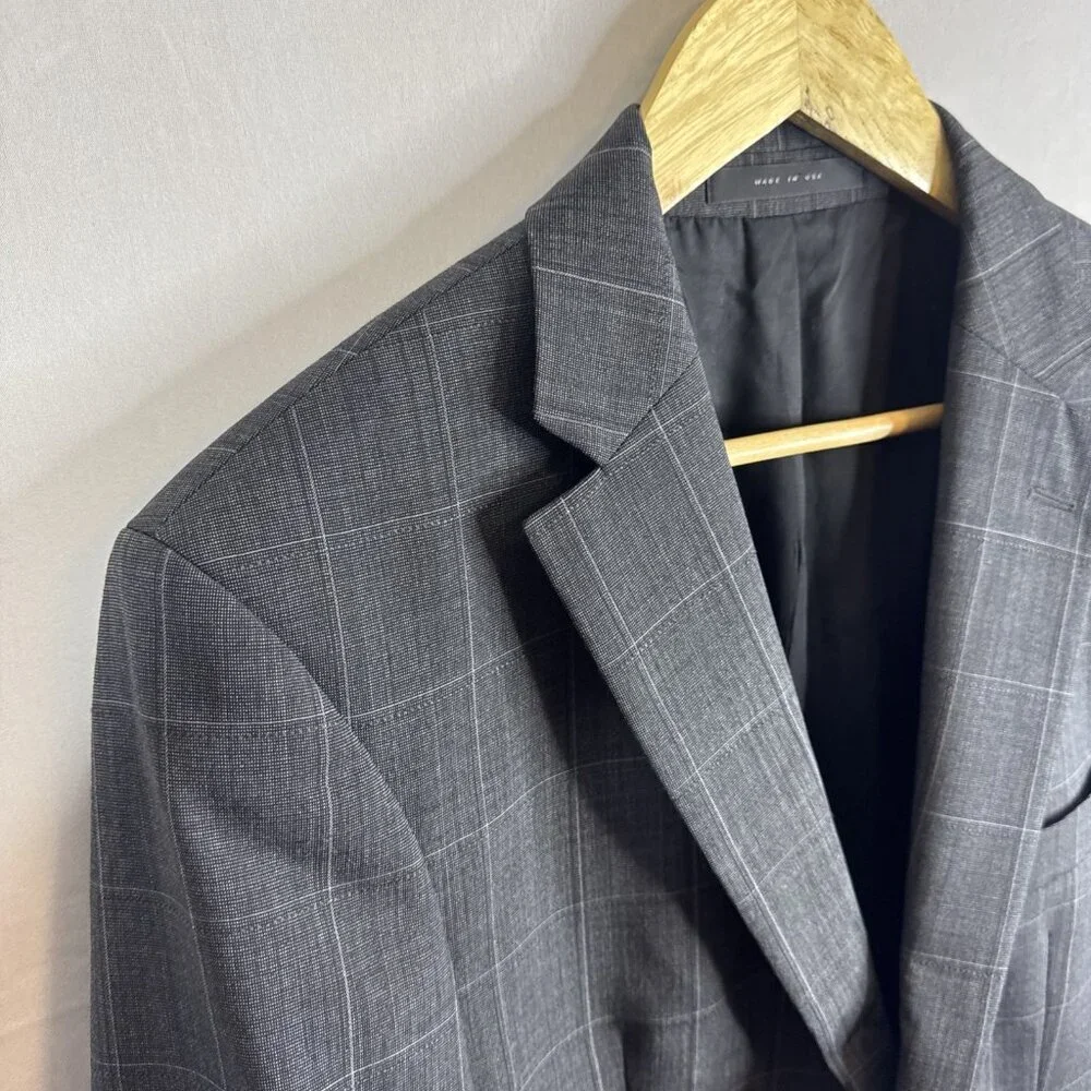 Hugo Boss Virgin Wool Windowpane Blazer Men’s‎ 38R Made USA Sports Coat Gray